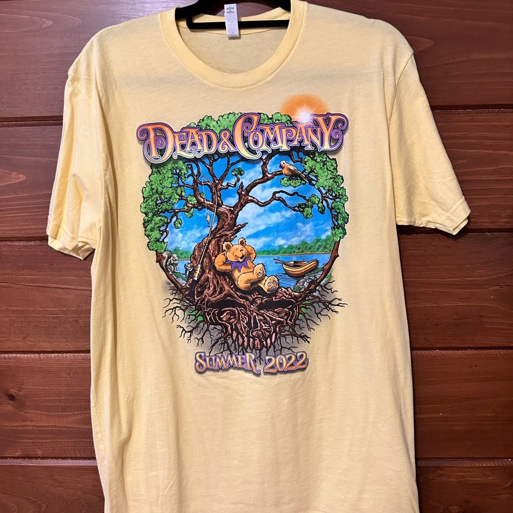 Dead & Company Summer Tour 2022 T-shirt
Never worn